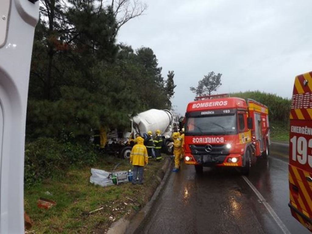 Manhã chuvosa registra grave acidente no Oeste