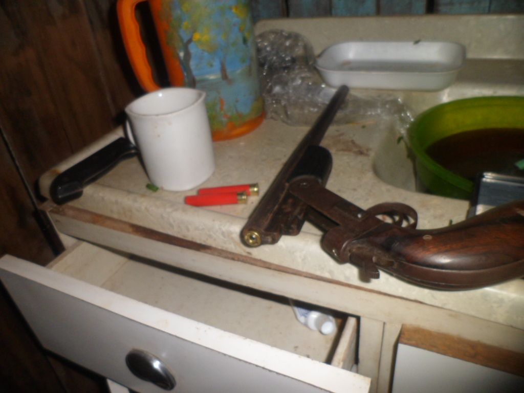 Polícia apreende arma e maconha em Joaçaba