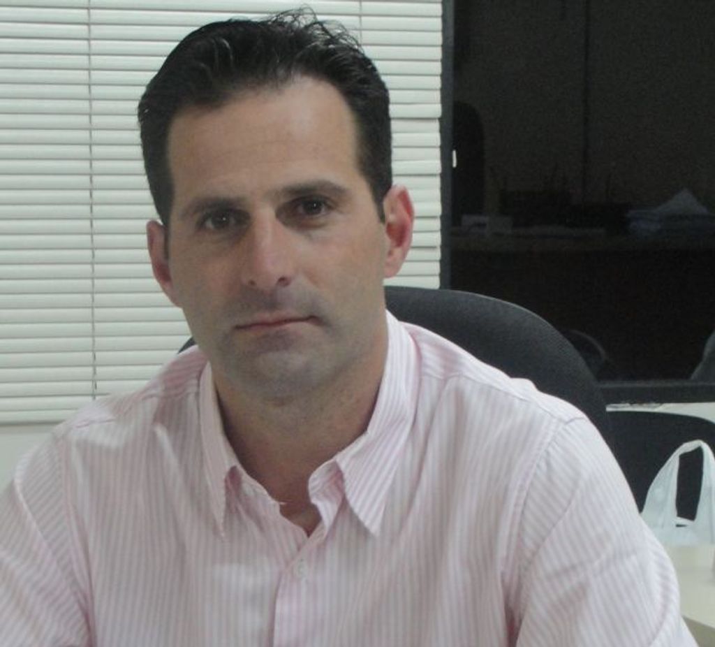 Patrick pede Instalação de corrimão nas escadarias do município