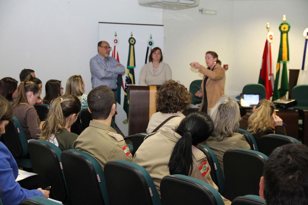 Entidades discutem o desfile de 7 de Setembro