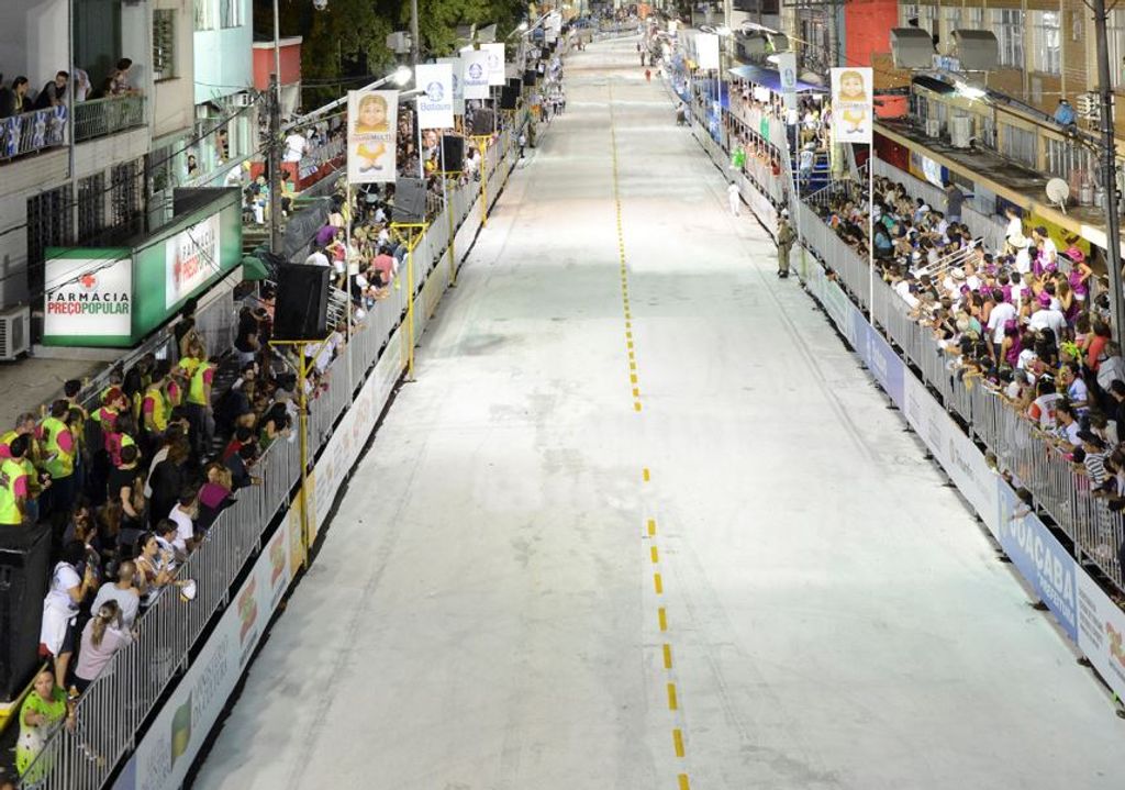 Conheça a ordem dos desfiles das escola de samba para 2015