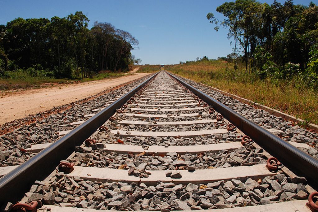 Definido consórcio que irá fazer os estudos e o projeto da Ferrovia da Integração