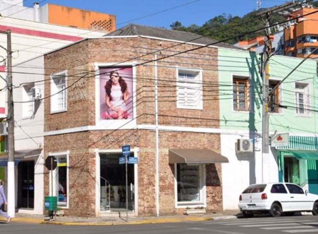 Nana Nenê e Espaço Teen com promoção especial no Mês das Crianças