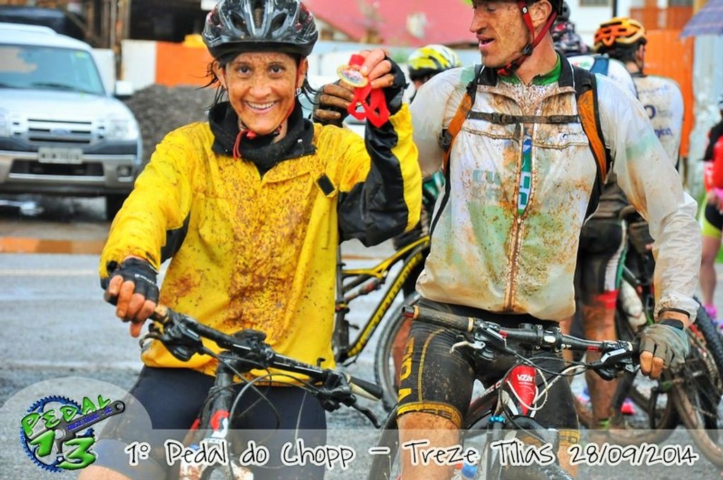 Mais de 250 ciclistas participaram do 1º Pedal do Chopp em Treze Tílias