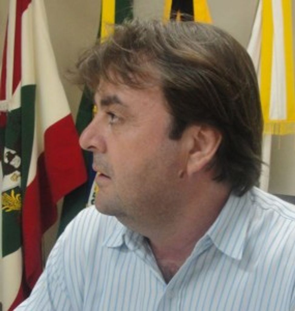 Vereador solicita informações sobre investimentos prometidos por supermercado em Herval