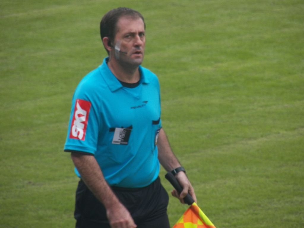 Joaçabense Angelo Bechi encerra carreira na arbitragem pela CBF na Arena do Grêmio