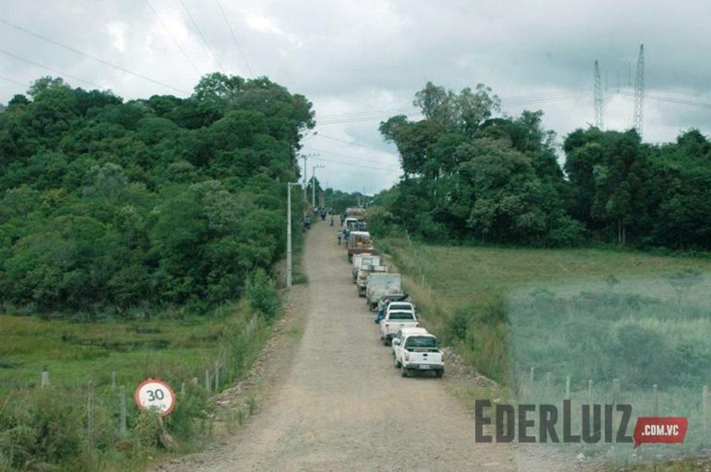 Depois de calote, fornecedores trancam acesso à subestação da região em busca de pagamento