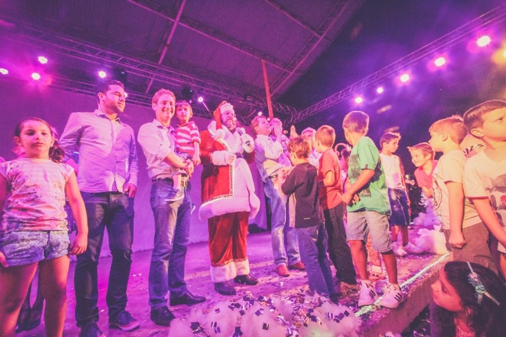 Grande público acompanhou abertura do Natal em Joaçaba
