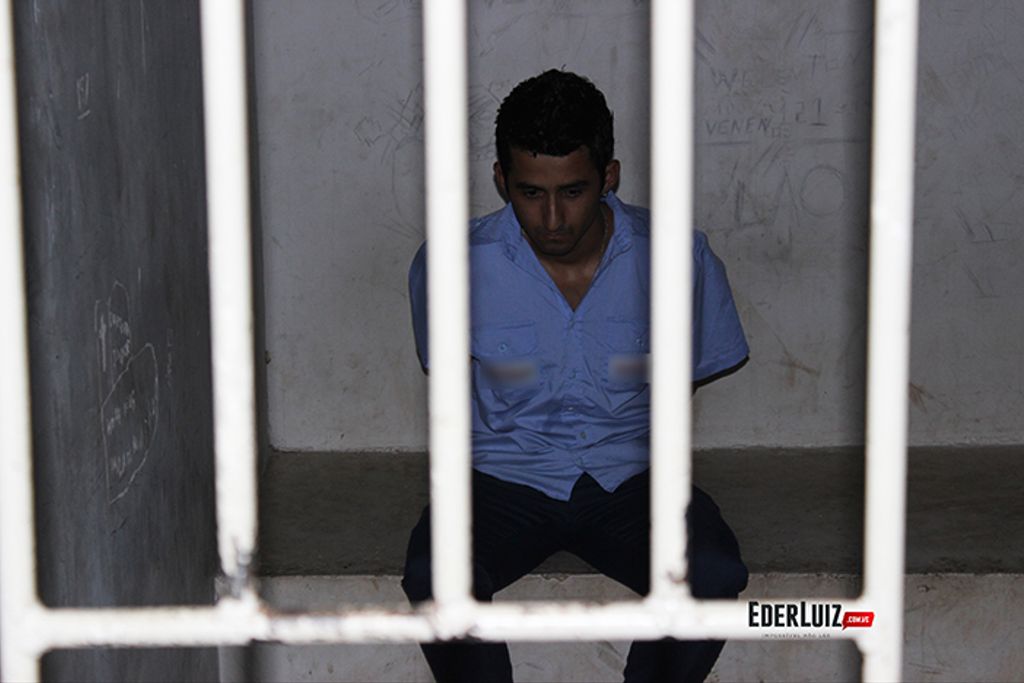 Polícia Civil prende suspeito de pedofilia no centro de Joaçaba