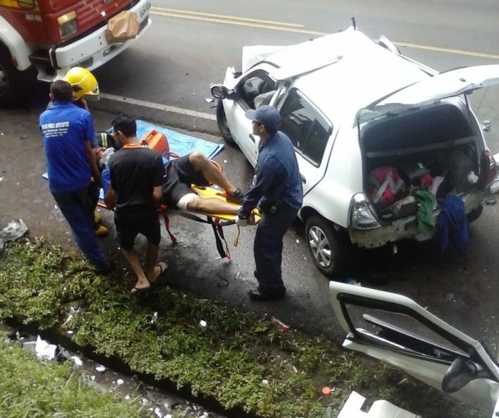 Dois feridos em acidente na BR-282 em Vargem Bonita