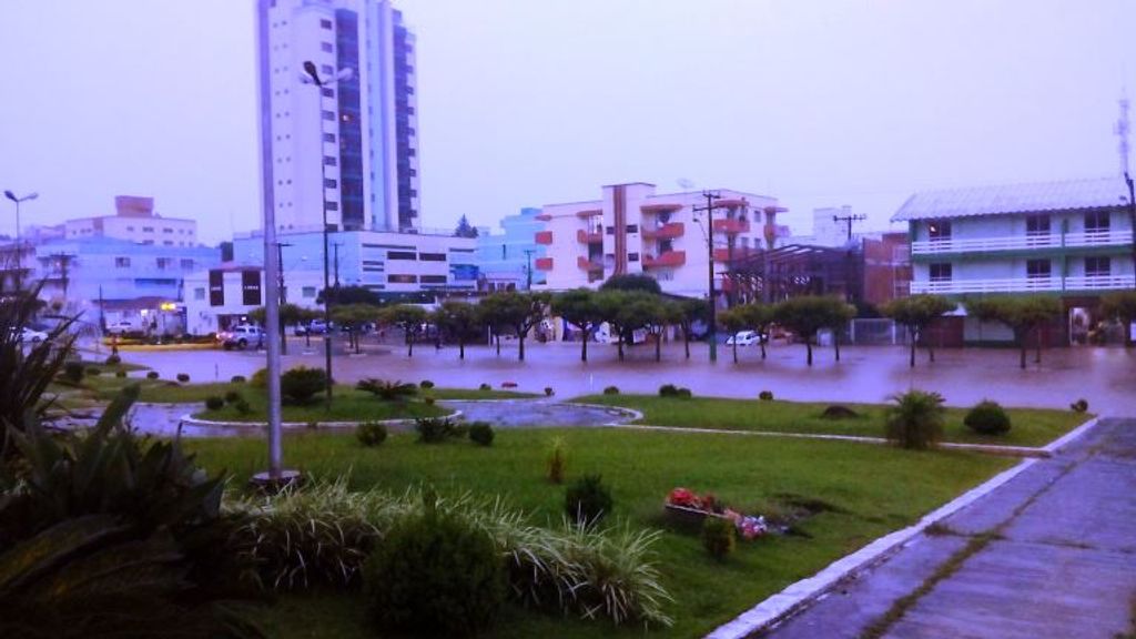 Chuva forte causou alagamento em Catanduvas