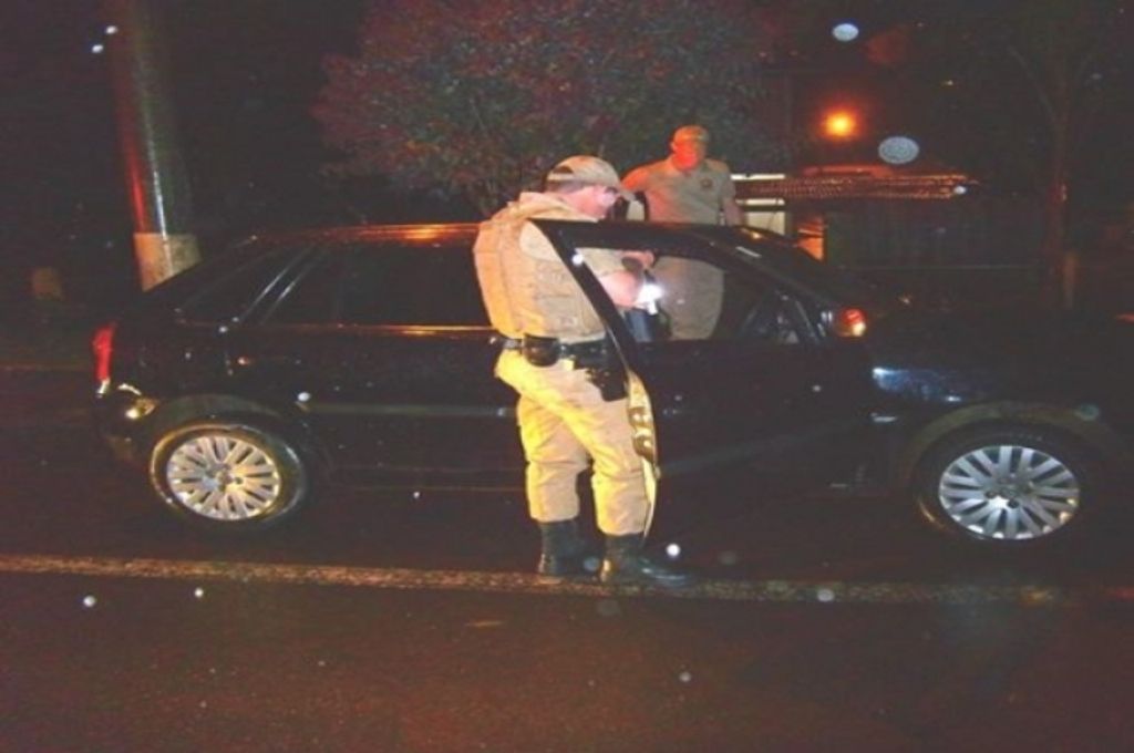 Tarado que se masturbava no Centro de Capinzal é detido com as calças “arriadas”