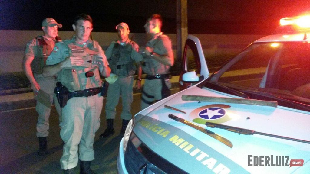 Homem é preso pela polícia em Joaçaba com arma e facões