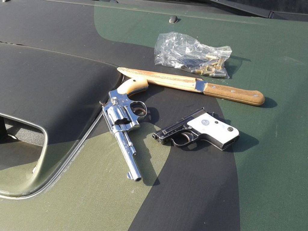 Polícia apreende armas que supostamente seriam utilizadas em briga entre familiares