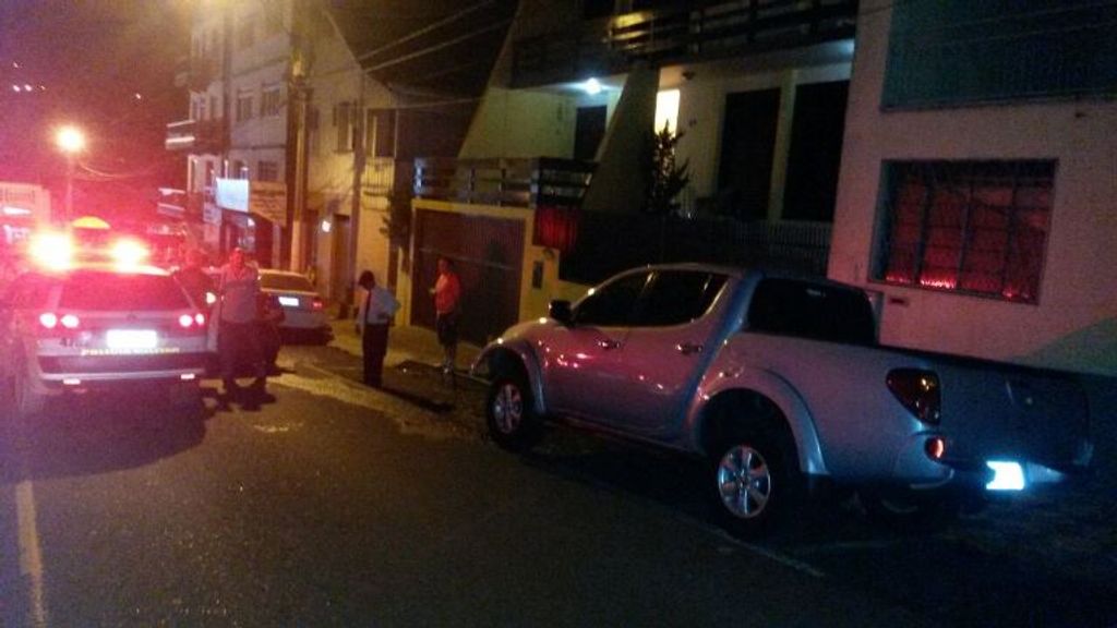 Motorista se envolve em acidente e abandona veículo