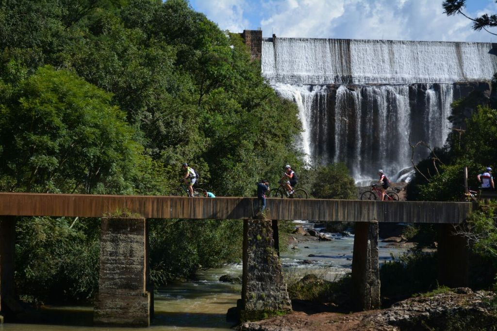 Pedal em Erval Velho reuniu ciclistas de toda a região