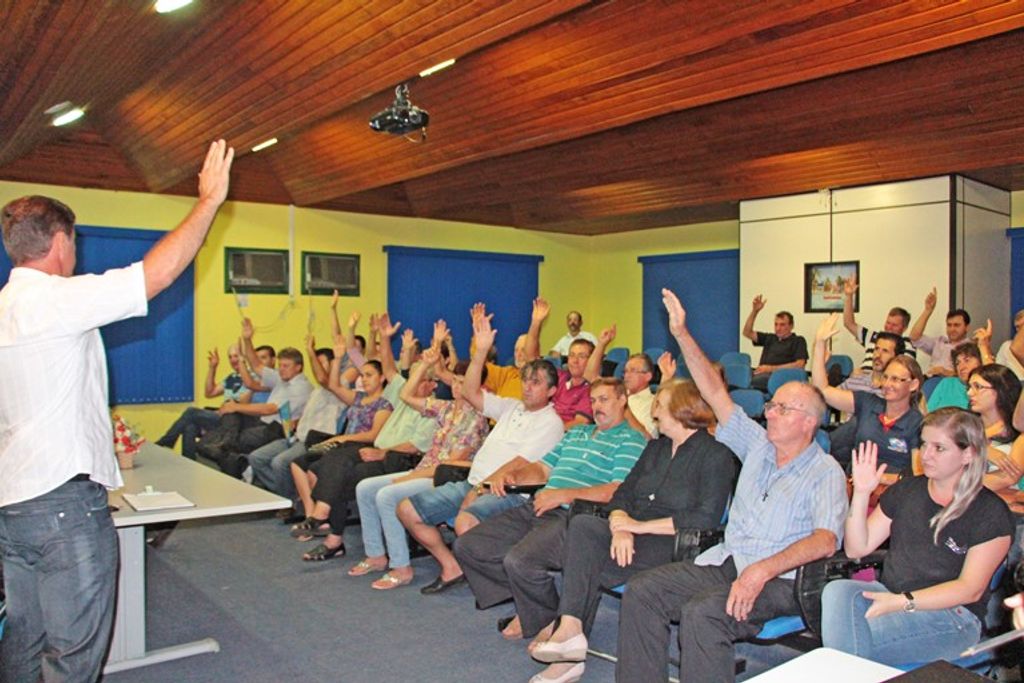 Sócios aprovam as contas do Hospital Piratuba/Ipira