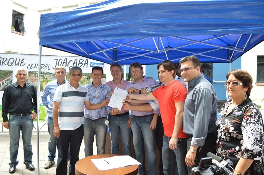 Assinada ordem de serviço para primeira etapa do Parque Municipal