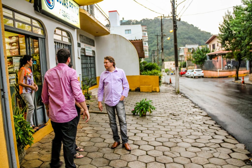 Recuperação da Rua Severino Fuga está na fase final