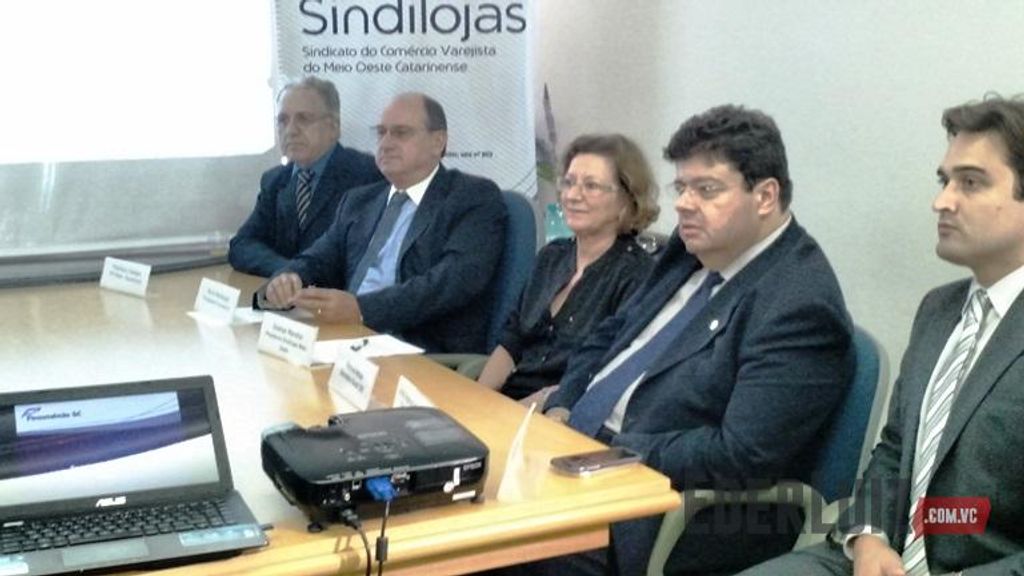 Presidente da Fecomércio lança em Joaçaba o Renalegis SC