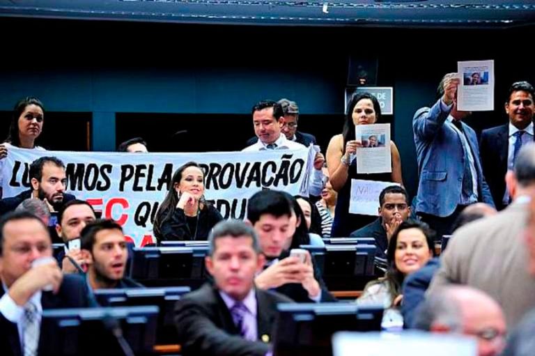 Depois de 22 anos tramitando avança a proposta para redução da maioridade penal