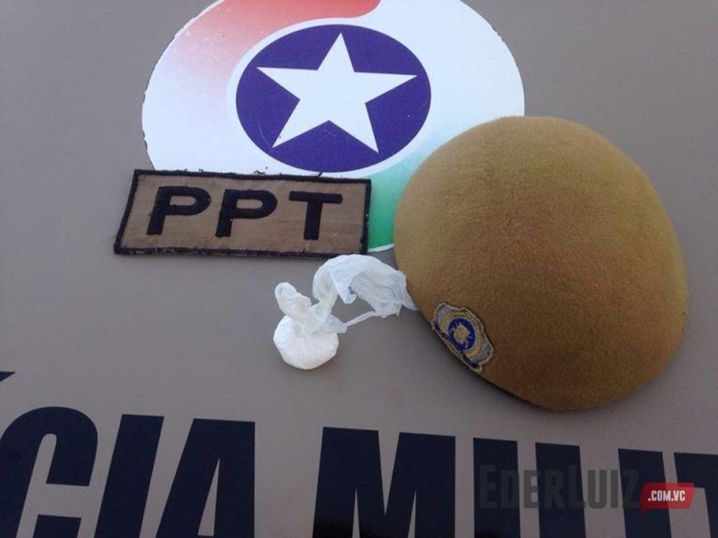 Homem é preso traficando com carro onde estava sua família