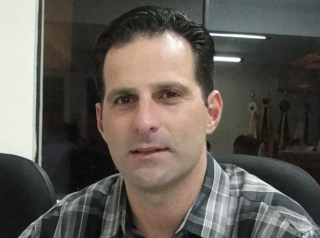 Vereador quer cumprimento de lei que determina limpeza de terrenos baldios