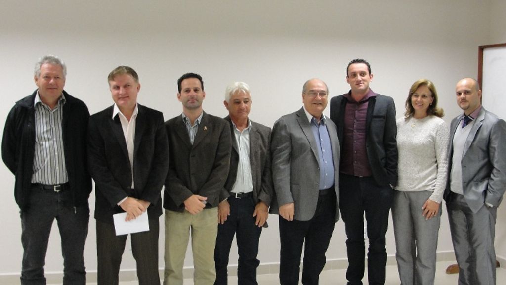 Vereadores de Herval buscam informações sobre atendimentos prestados a população pelo HUST