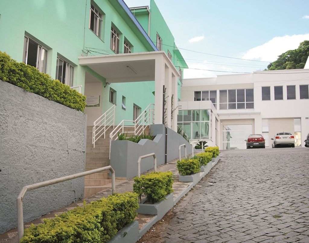 HUST contrata funcionários em caráter emergencial