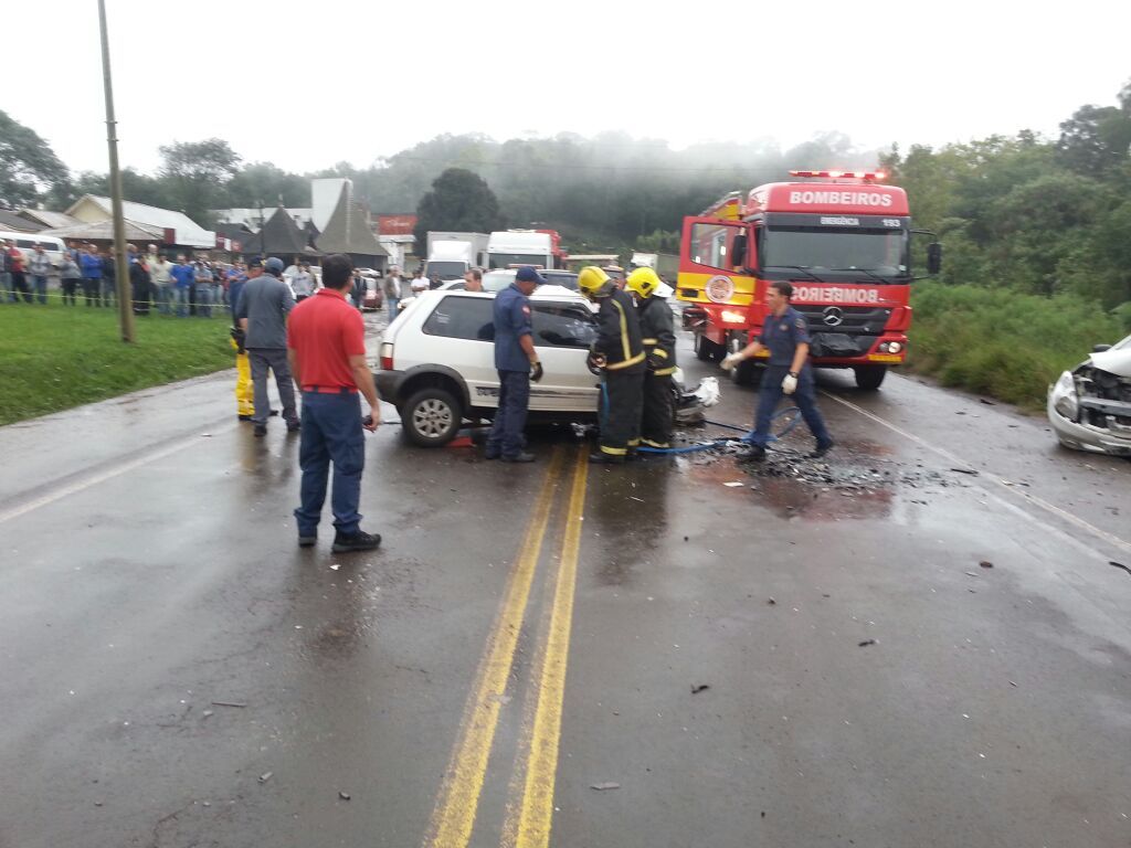 Motorista morre em acidente entre dois veículos na BR-282, no Oeste