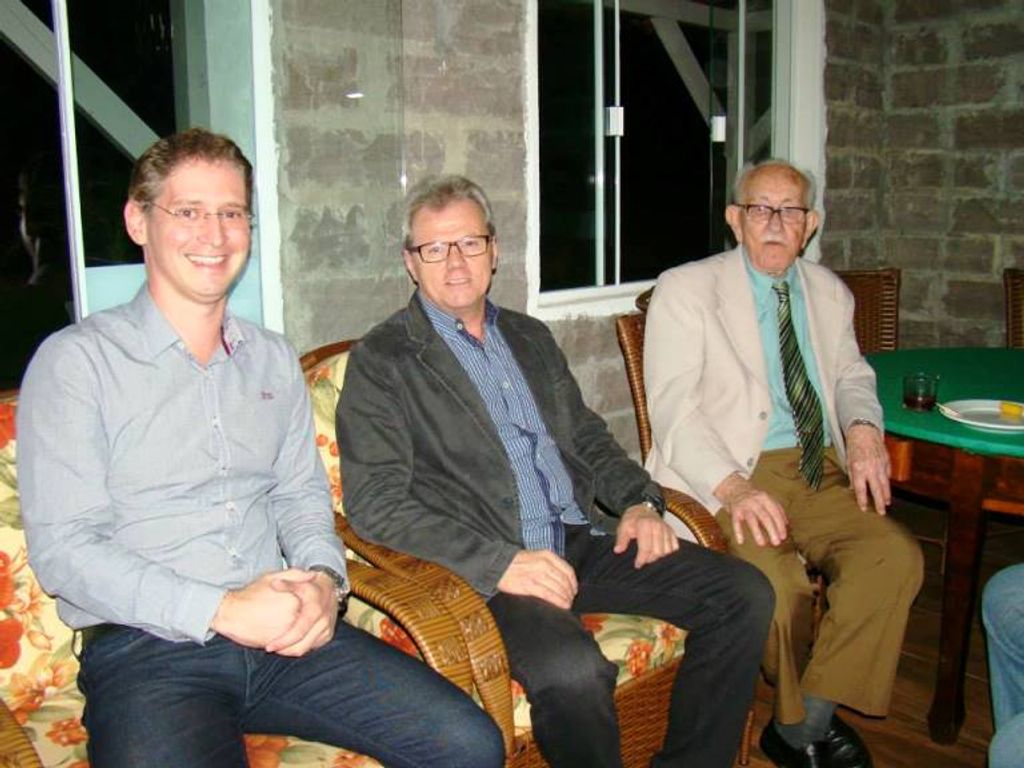 Nova diretoria do Clube 10 de Maio toma posse