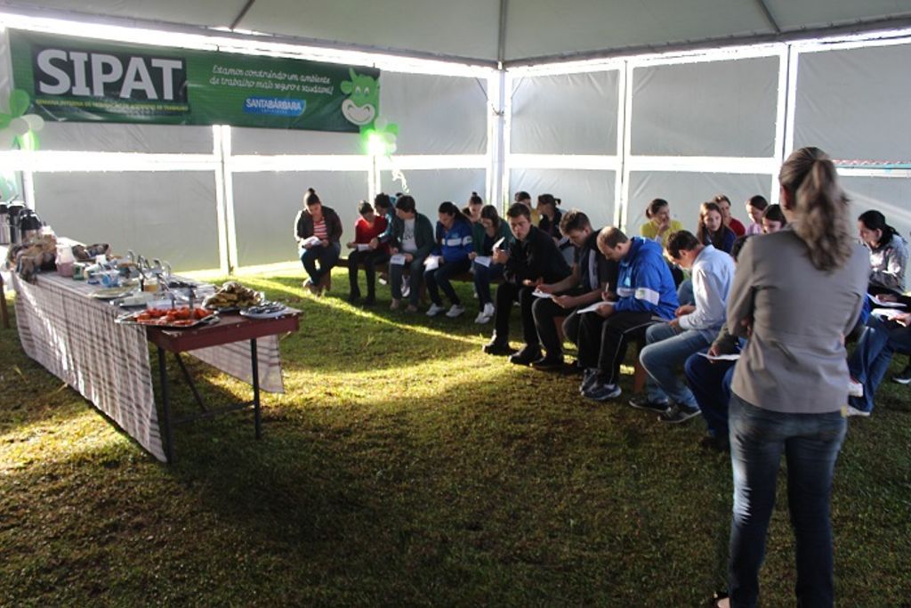 Laticínio Santa Bárbara realiza a primeira SIPAT