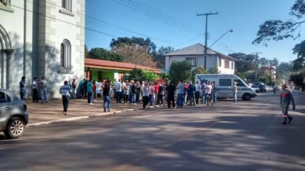 Empresário mata padre com tiro e fere a esposa no RS