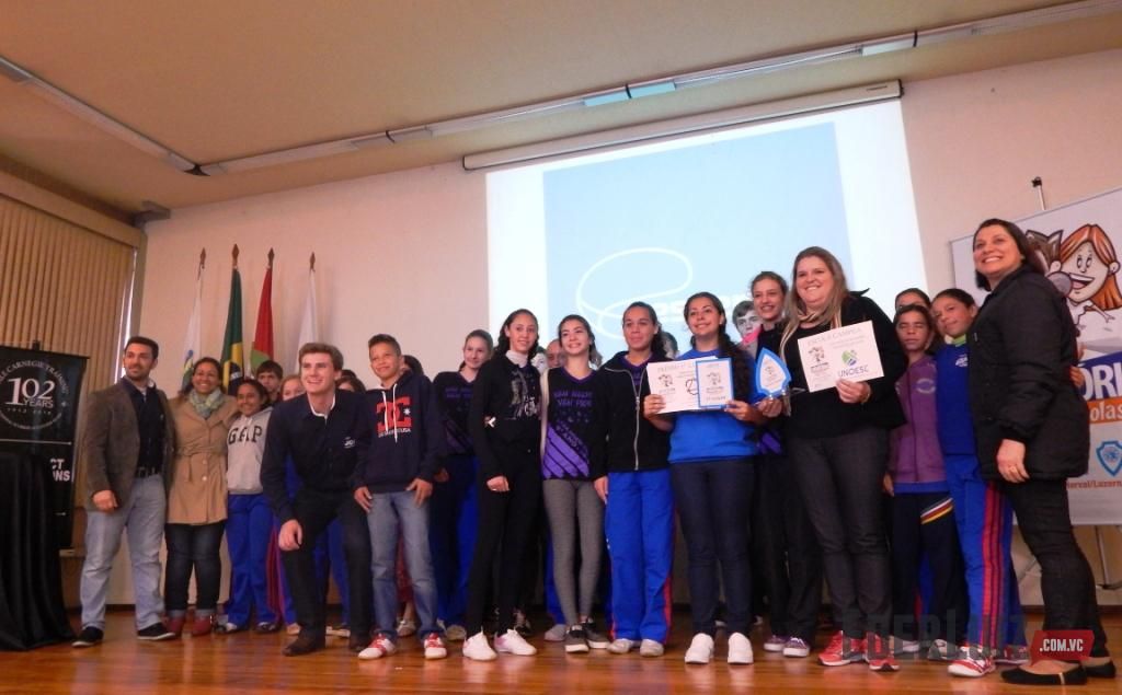 Aluna da Escola Municipal Estação Luzerna vence concurso de oratória da JCI
