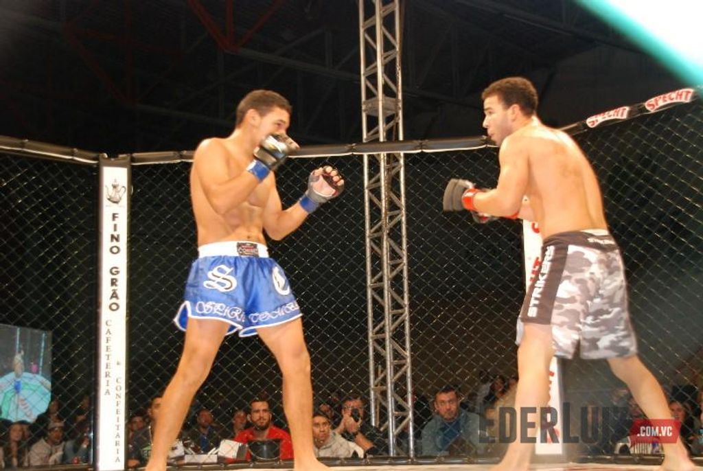 Fox Fight MMA reúne público superior a 2 mil pessoas em Joaçaba