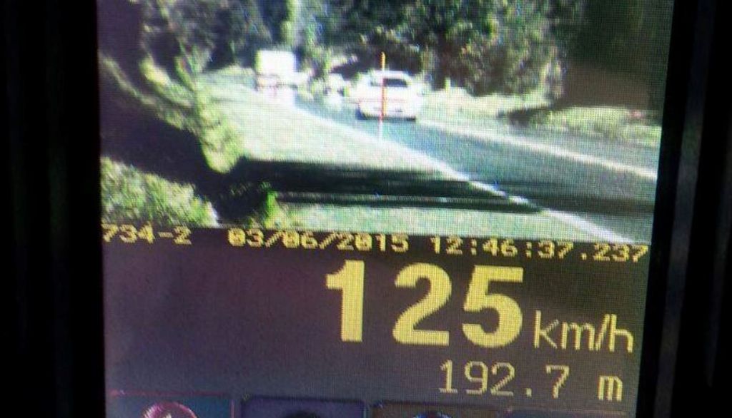 PRF flagra 125 veículos acima da velocidade na BR-282 em Herval