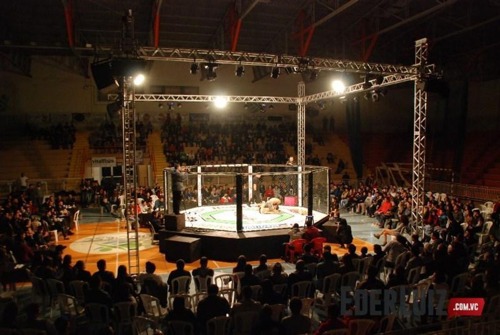 Fox Fight MMA agita Joaçaba neste sábado com 15 lutas e disputa de cinturão