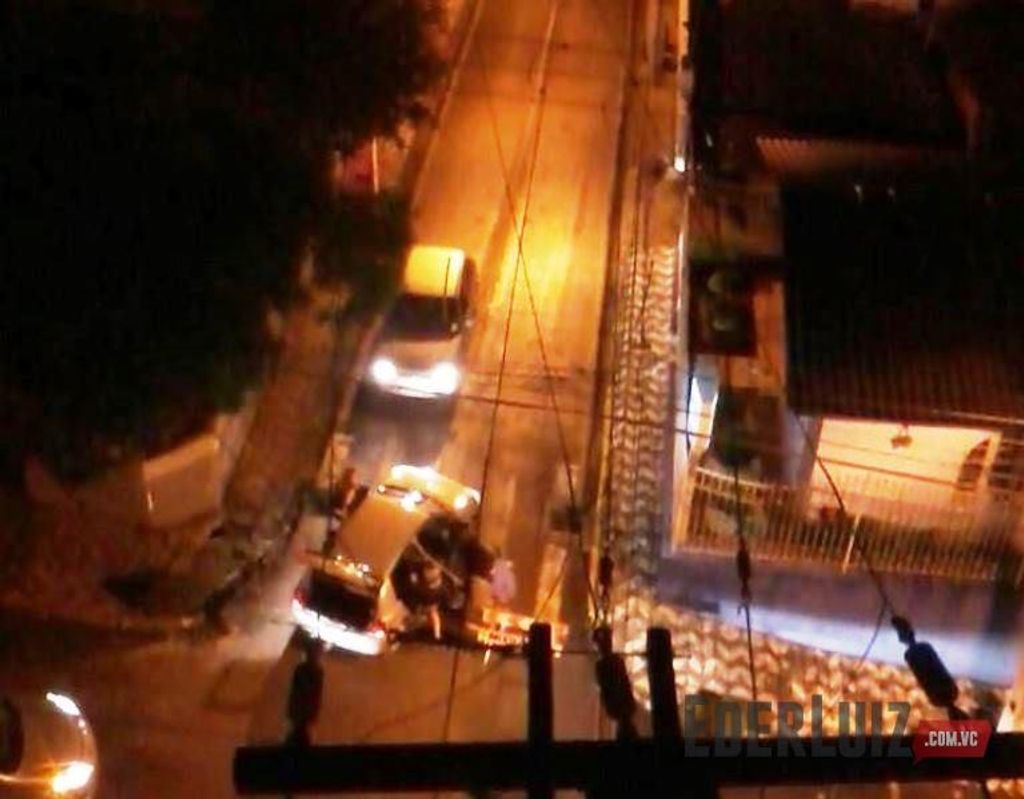 Acredite se quiser! Grupo tenta furtar cavaletes no Centro de Joaçaba