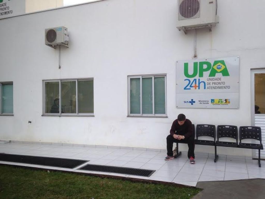 Vereador solicita melhorias na parte externa da UPA 