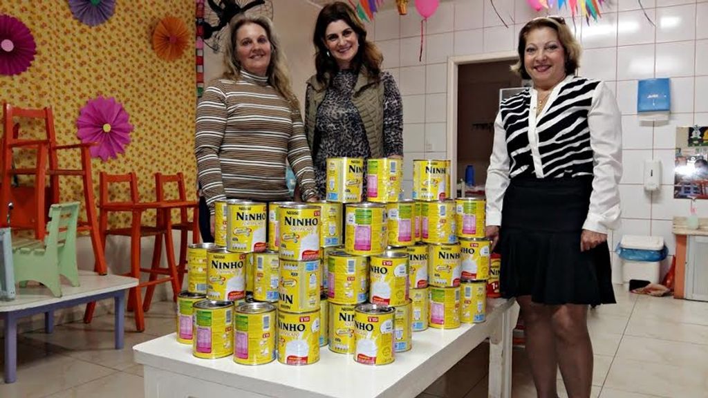 CDL/Joaçaba faz repasse de leite em pó para Creche Irmã Scheila