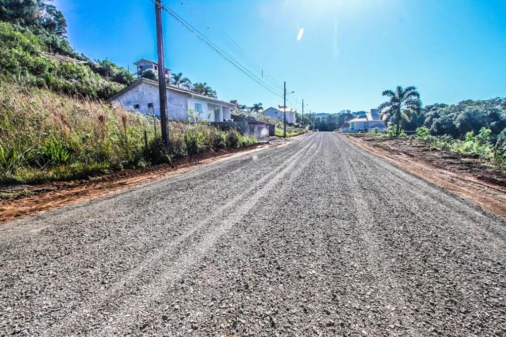 Após período de chuvas, Prefeitura intensifica a recuperação de ruas nos bairros  