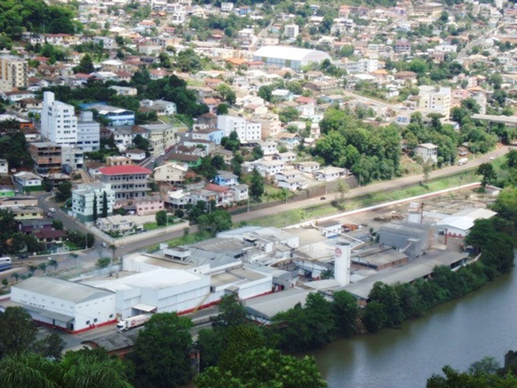 Deputado Jorginho Mello se manifesta sobre situação da BRF de Herval d´Oeste