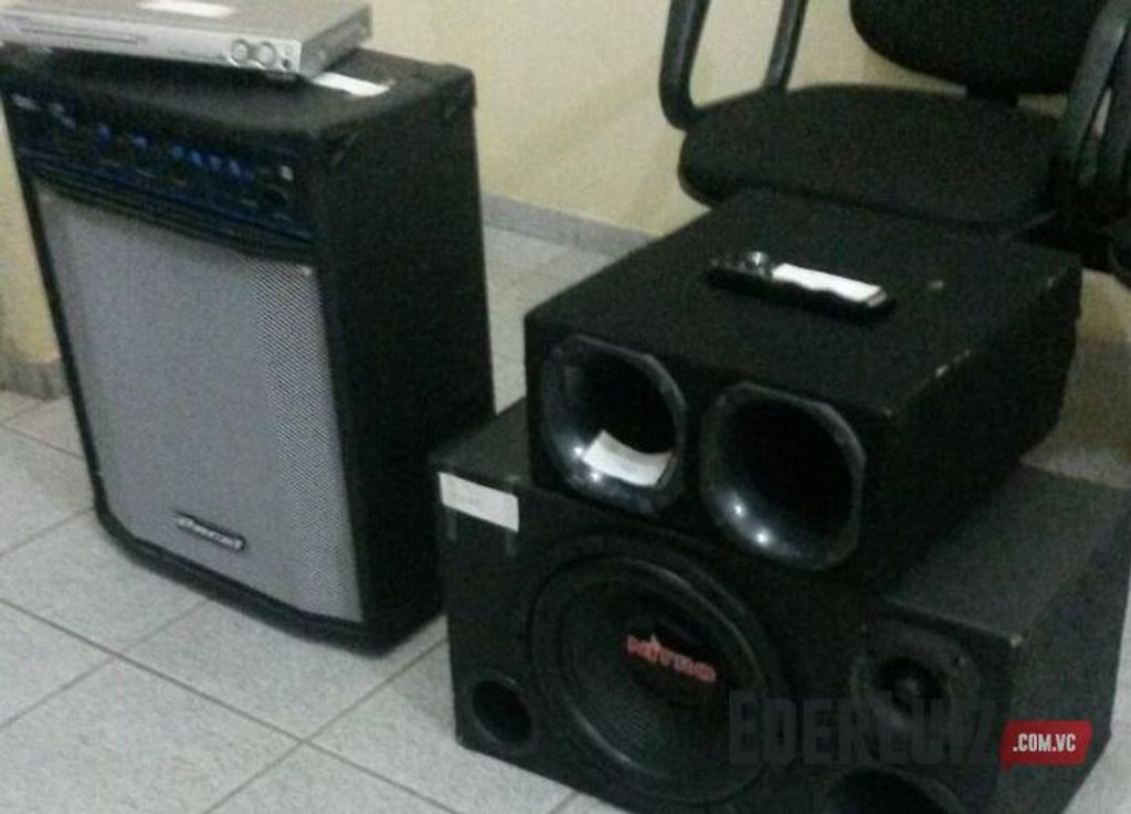 Madrugada barulhenta – PM apreende som que perturbava vizinhança em Joaçaba