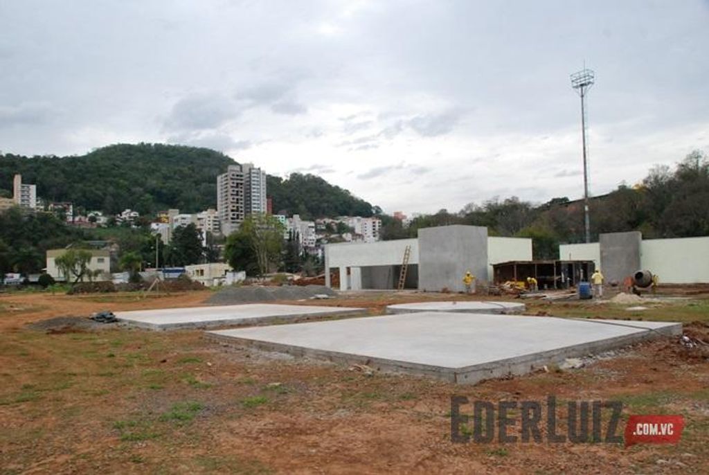 Prefeito faz apelo para que vereadores aprovem o financiamento do parque