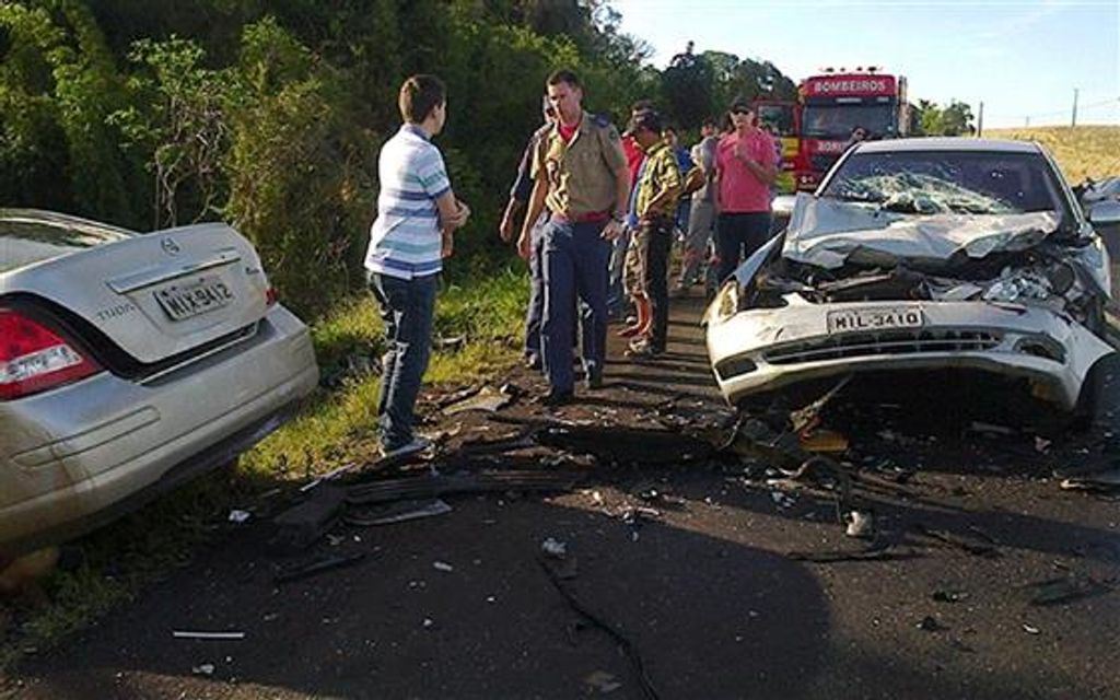 Funcionários da Aurora morrem em acidente no Paraná