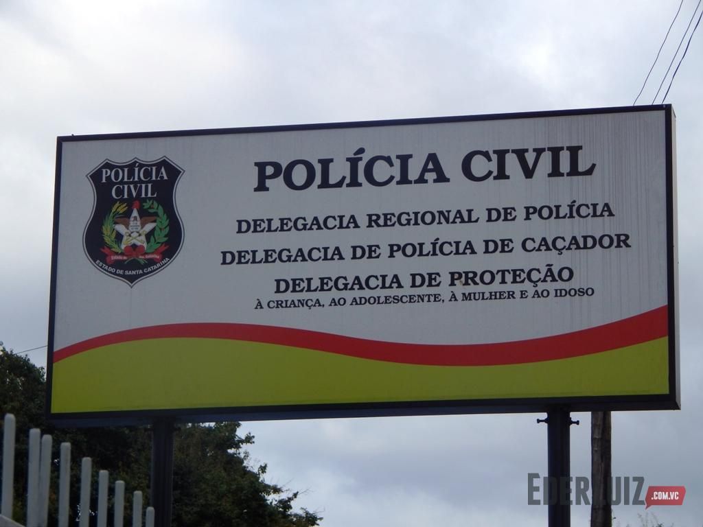 Adolescente é apreendido após chantagear mulher com vídeo íntimo