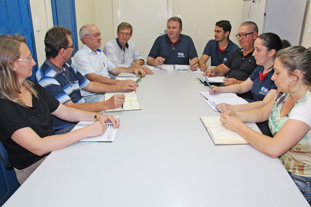 Prefeitura de Piratuba adota medidas para contenção de despesas