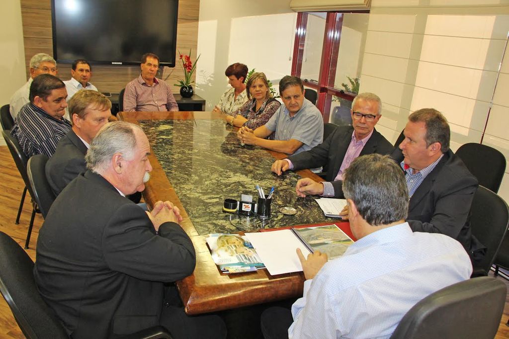 Situação precária da SC-135 é levada ao Governador