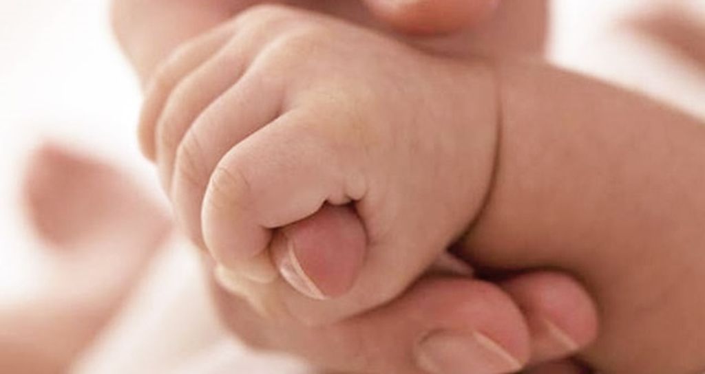 Super bebê – Mãe dá a luz a menino de quase 6 quilos