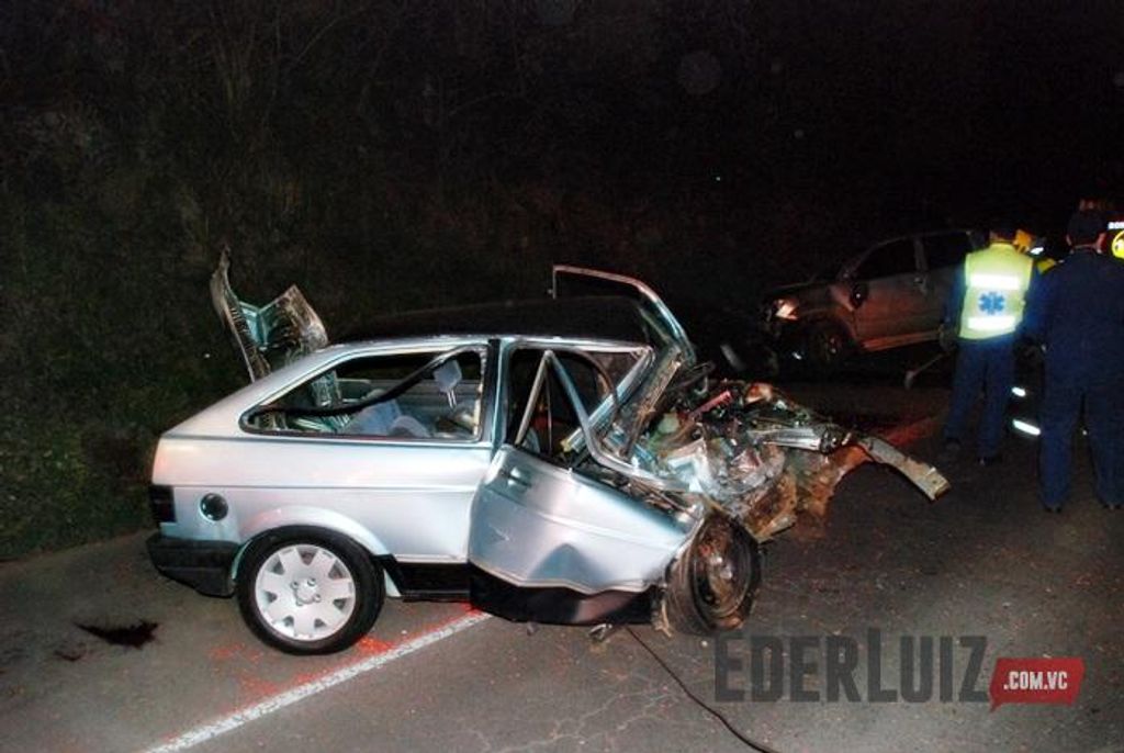 Duas pessoas morrem em colisão frontal na BR-282